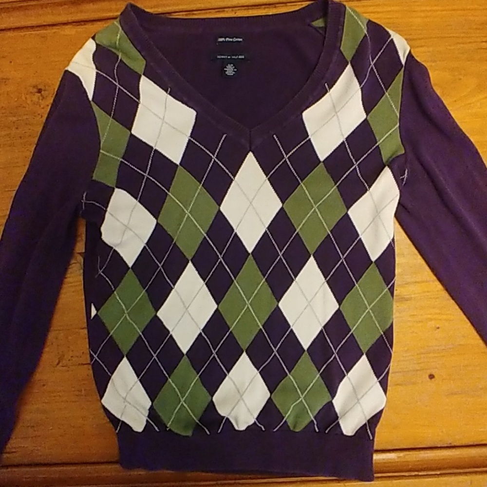 5 for 20$Tommy Hilfiger v neck sweater
